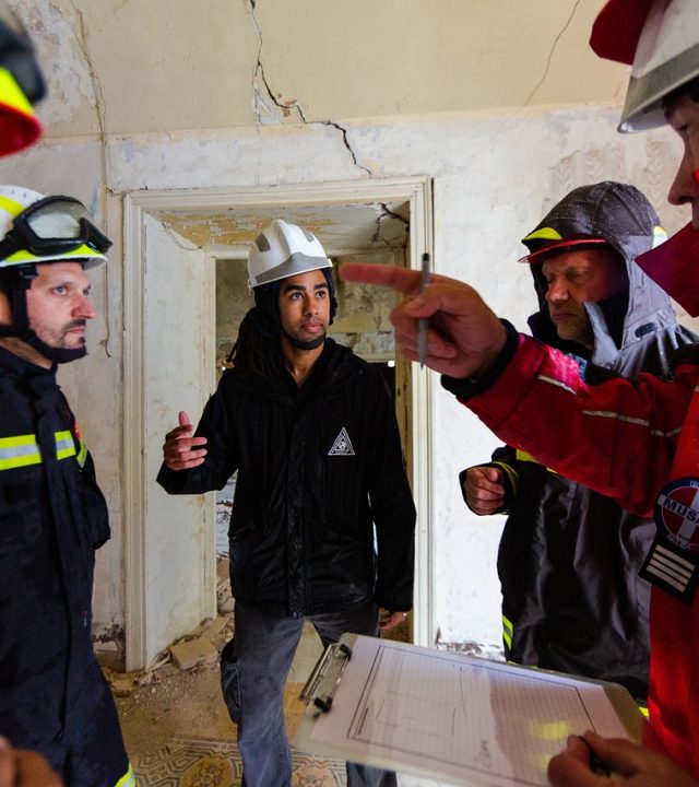 engineer-4925130_1280